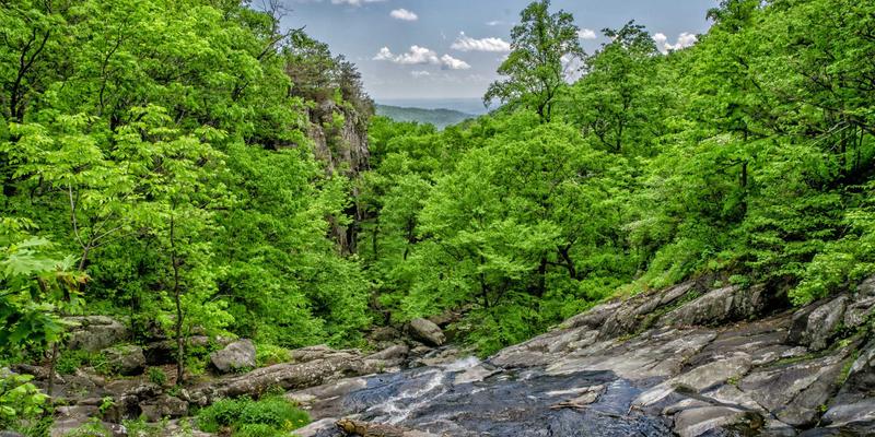 从历史到未来:中国地铁供电系统的冰雪、腐蚀与电弧挑战全解析